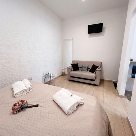 Апартаменти Nonna Tetta Chic Station & Center Walkable Монополі Екстер'єр фото